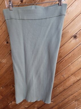 Ribbed Pencil Midi Skirt in Sage